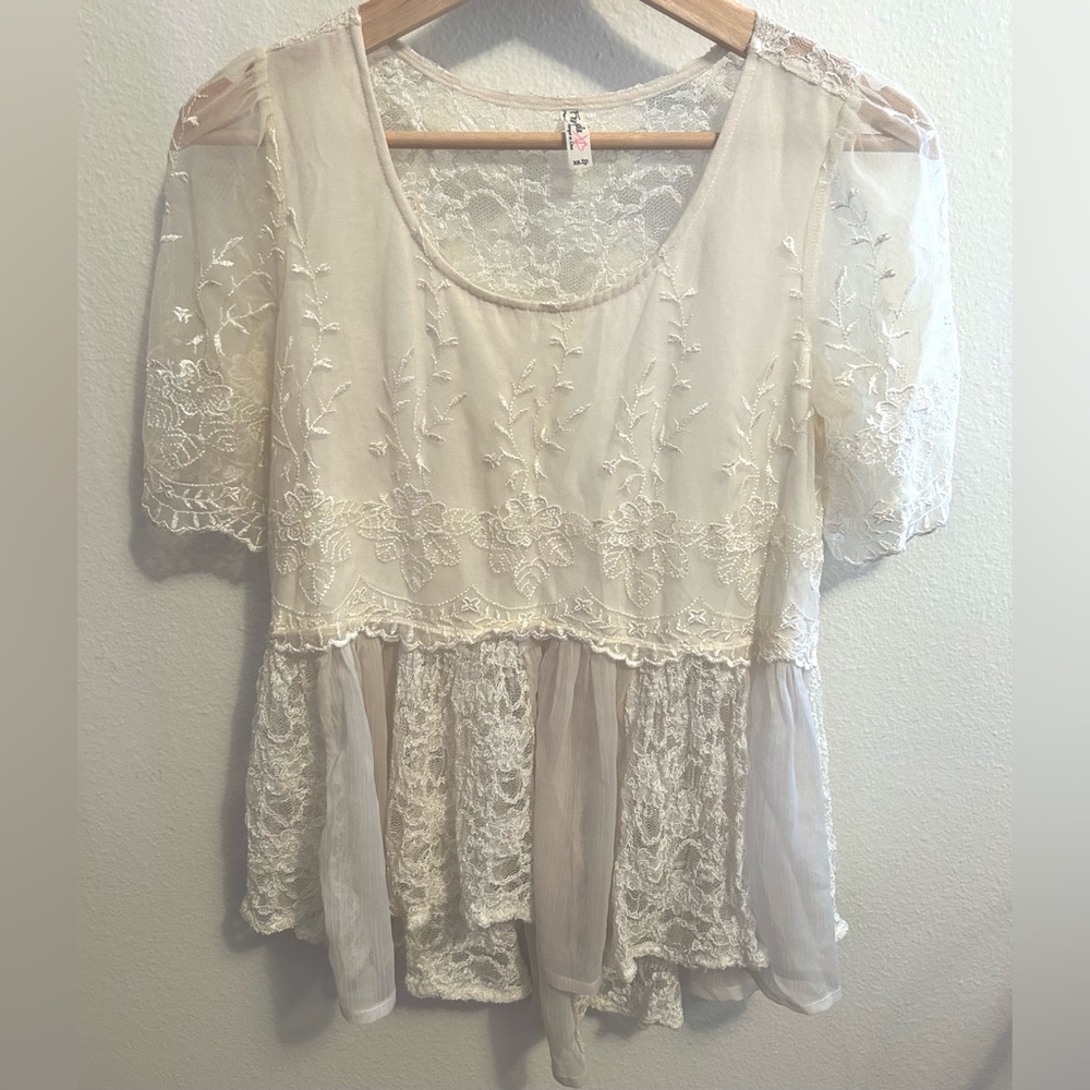 Free People Lace Flutter Top in Antique Off White size XS boho cottagecore